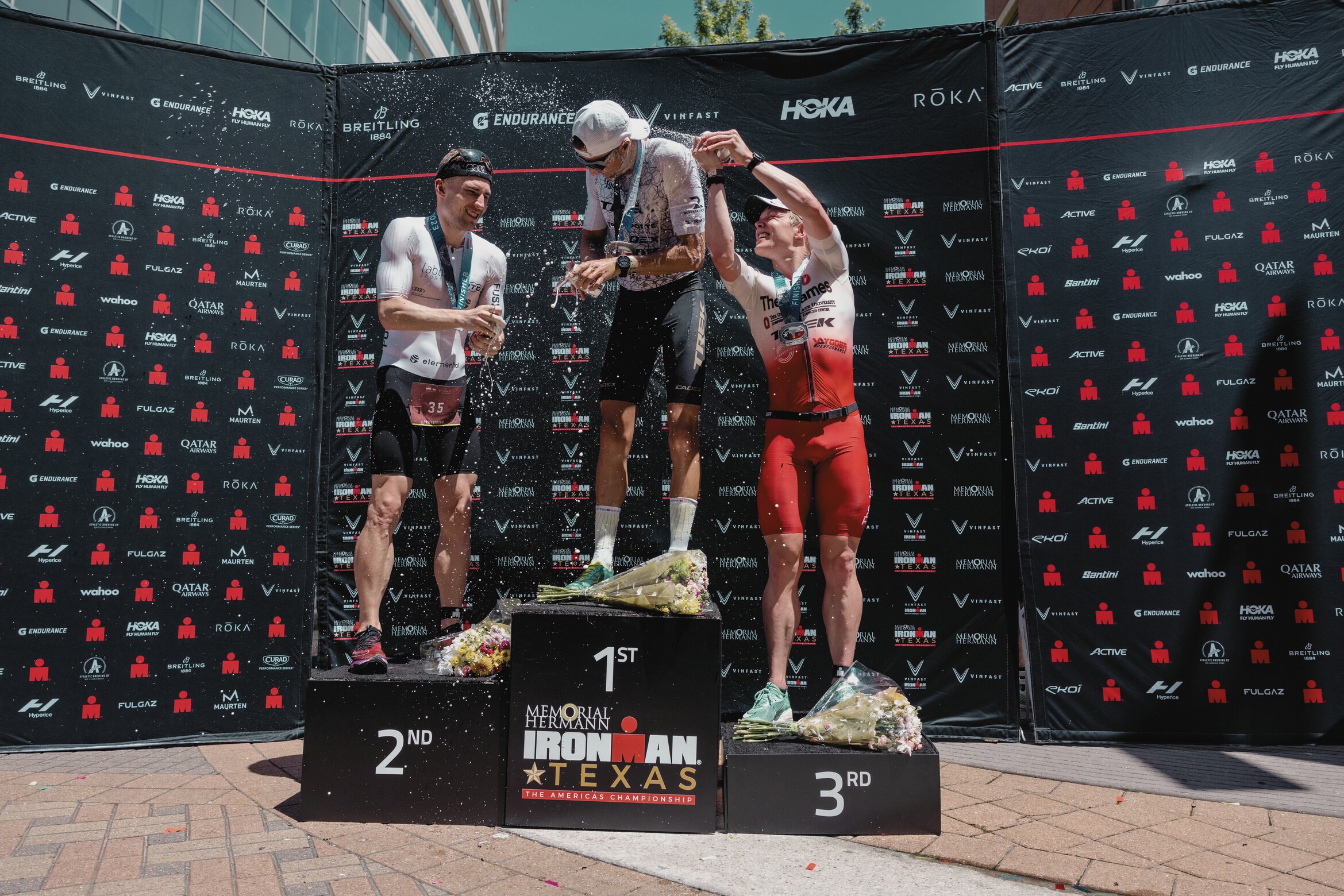 Robert Wilkowiecki na podium Mistrzostw Ameryki Ironman